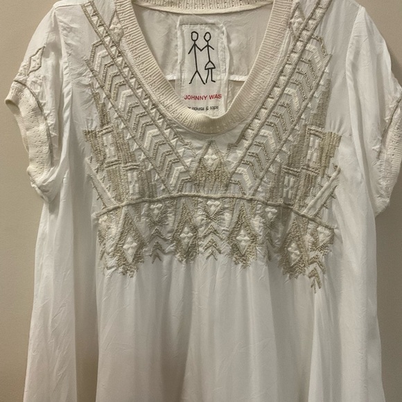 Johnny Was Ivory With Metallic Aztec Embroidered Short Sleeve Top Size Small - Picture 3 of 7